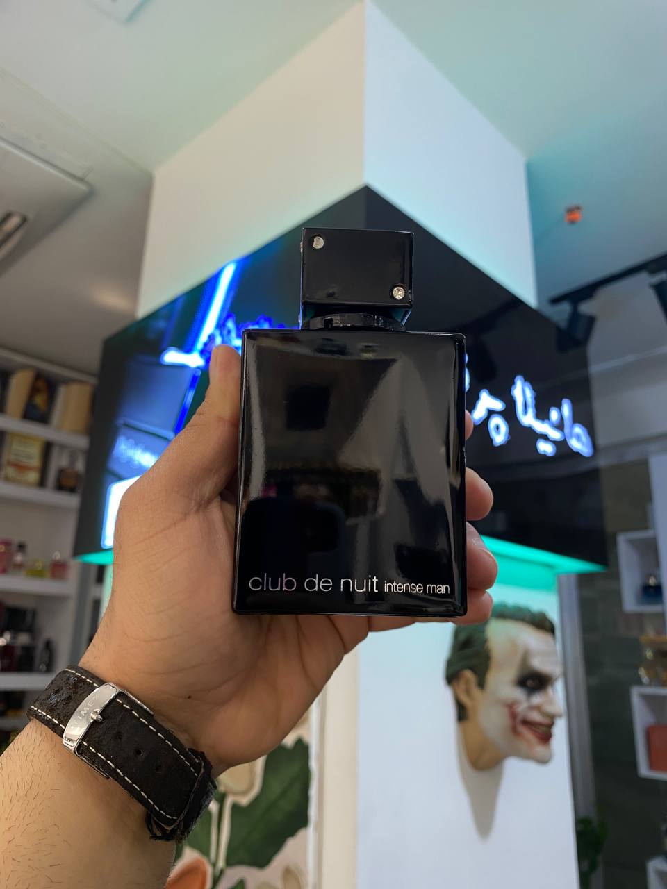 عطر و ادکلن آرماف کلاب د نایت (دِ نویت) اینتنس - Image 13